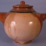 round_lidded_jar_1983